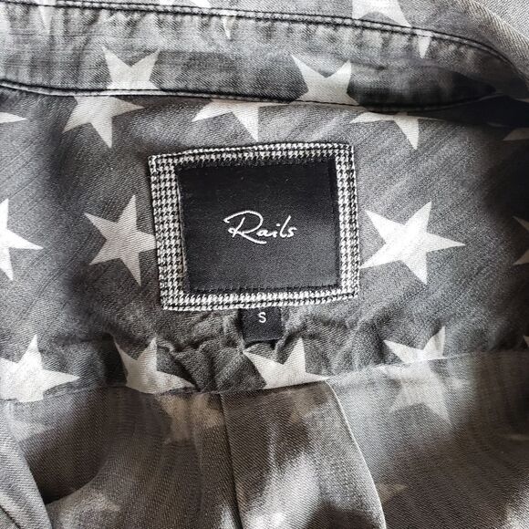 Rails Chambray Star Print Button Front Shirt Blouse Women's Small Grey White - Picture 6 of 8